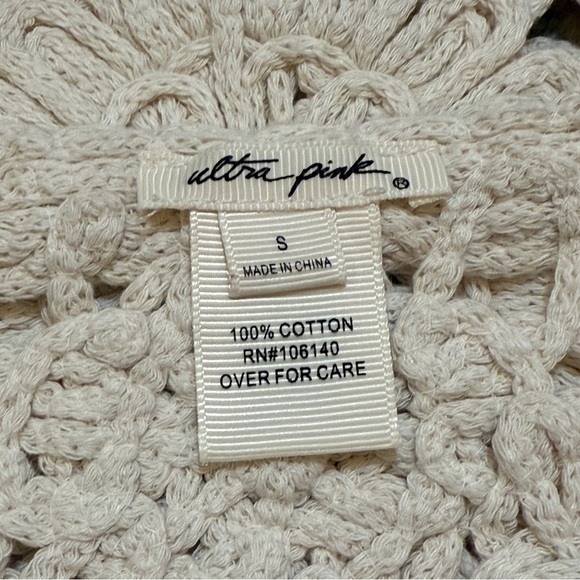 Ultra Pink Natural Cream Crochet Sleeveless Top - Picture 9 of 10